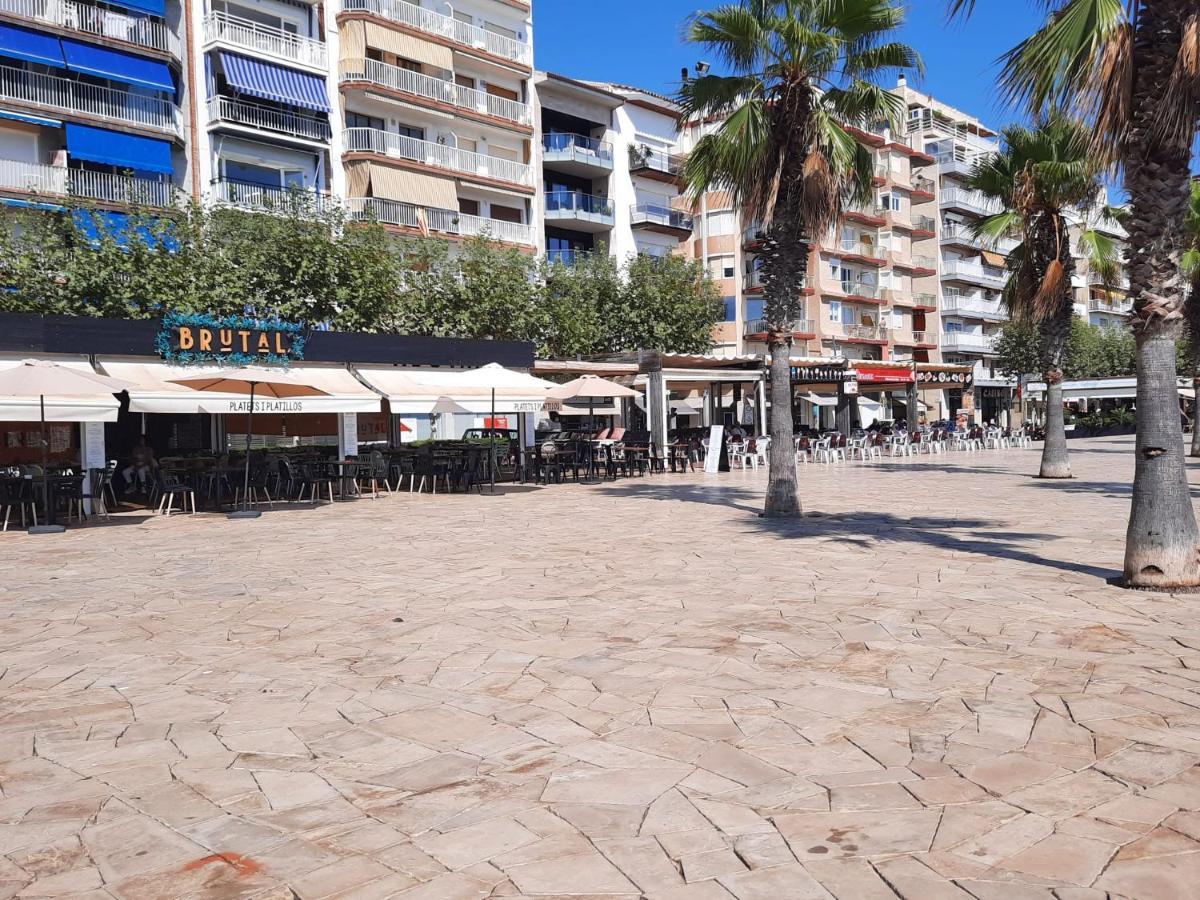 Habitacion Delante De La Playa Бланес Екстер'єр фото